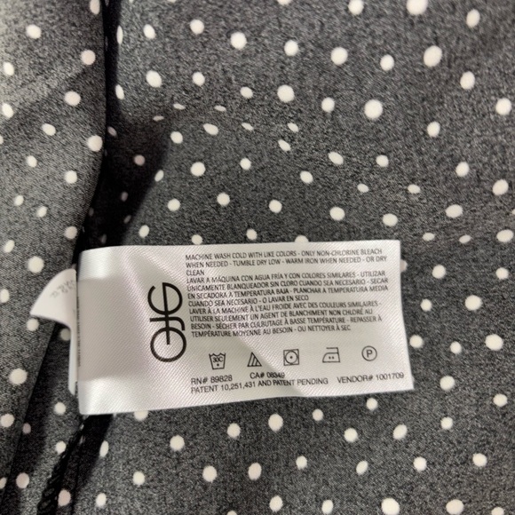 Gloria Vanderbilt Black and White Polka Dot women’s Shirt. - Picture 13 of 16
